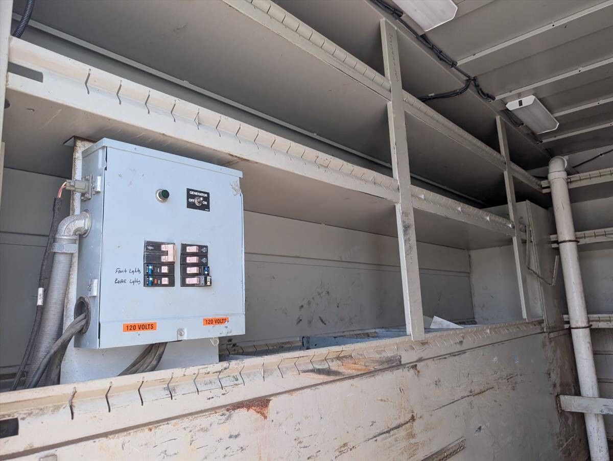 2011 Ford F-550 Super Duty 61