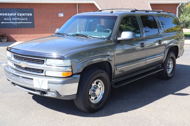 2002 Chevrolet Suburban Photos