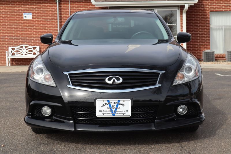 094T1KLC8CMMUJ.jpg?h=500