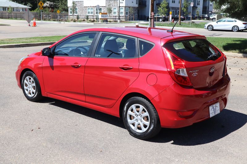 2014 Hyundai ACCENT Photos