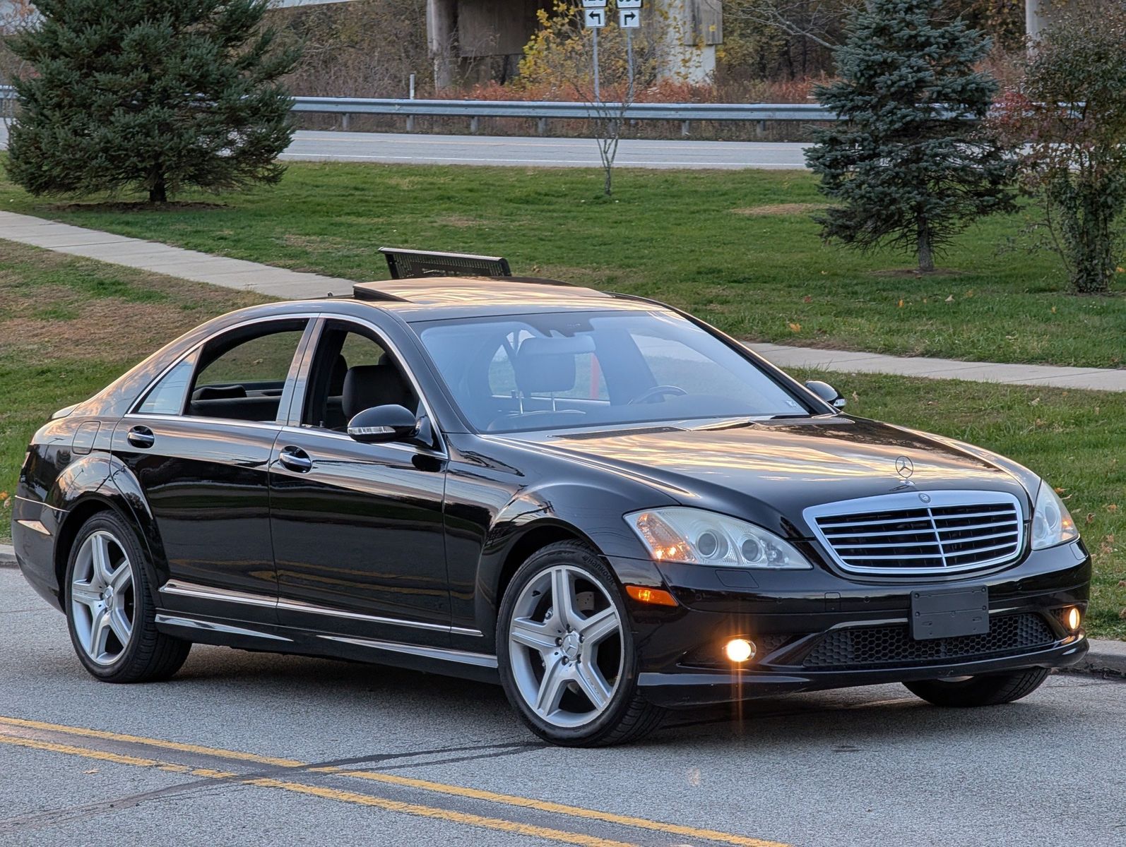 2008 Mercedes-Benz S 550 23