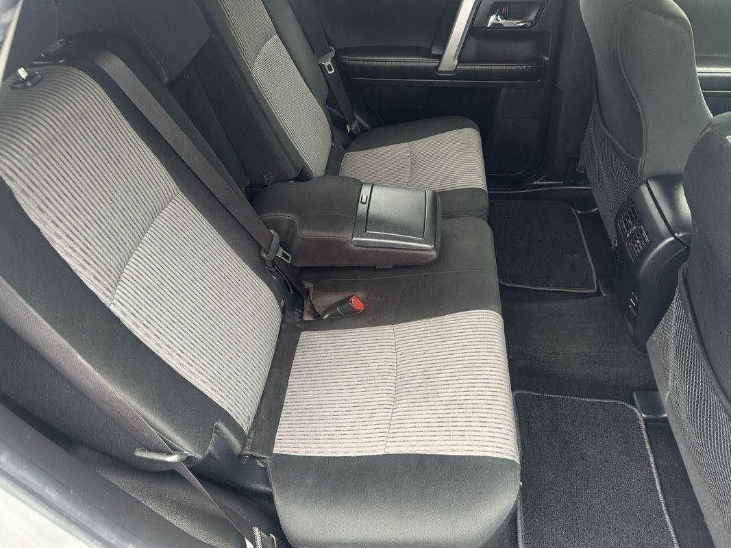 2017 Toyota 4Runner SR5 Premium photo 21