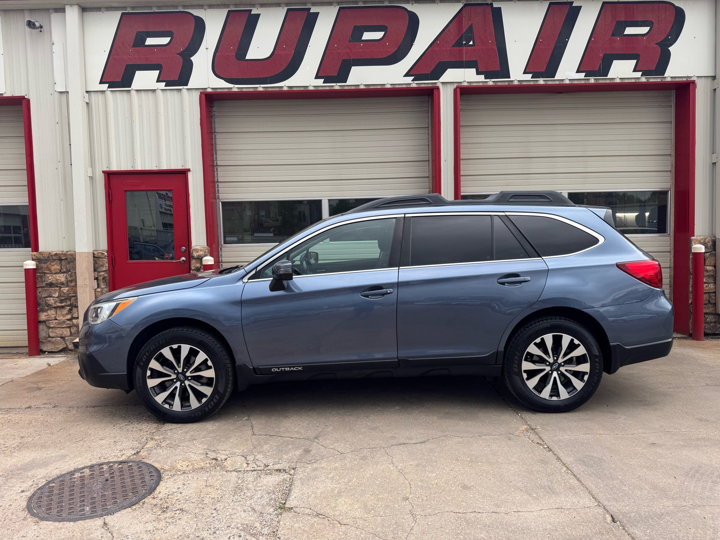 2016 Subaru Outback 3.6R Limited AT's photo