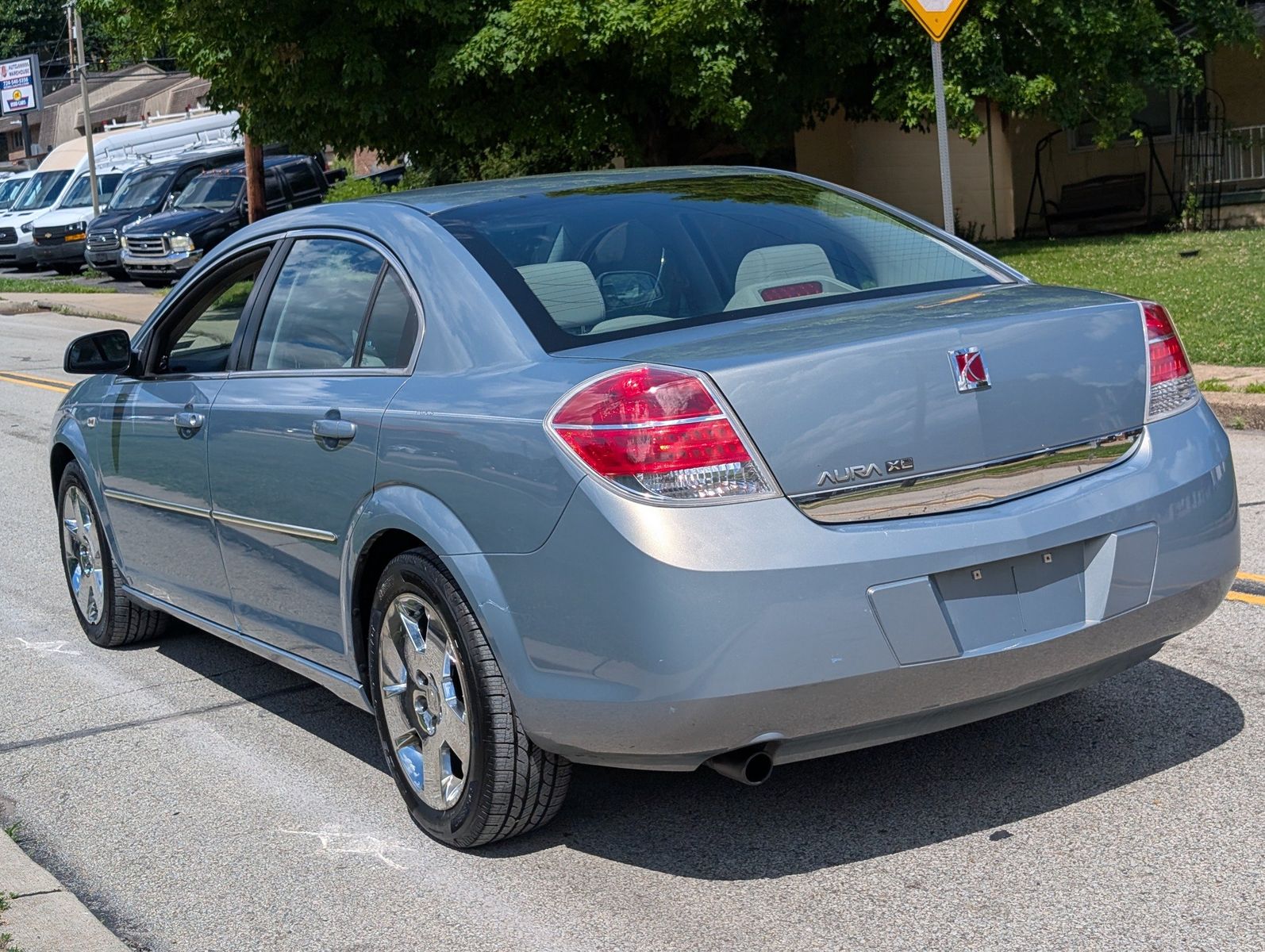 2009 Saturn Aura 8
