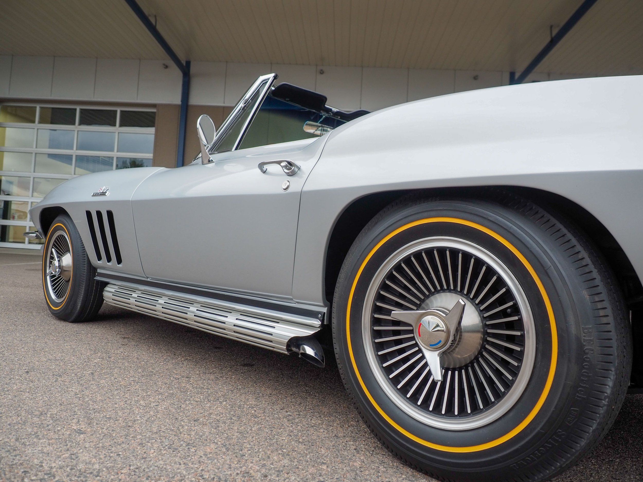 1966 Chevrolet Corvette Silver Roadster