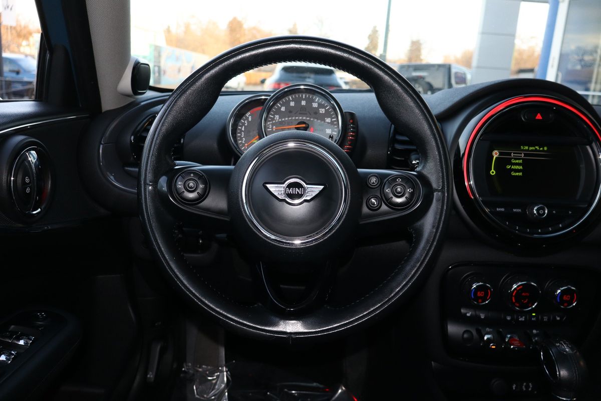 2017 MINI Clubman Cooper