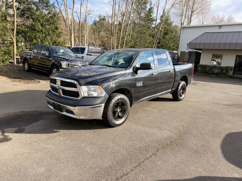 2016 RAM 1500 ST Crew Cab 4WD