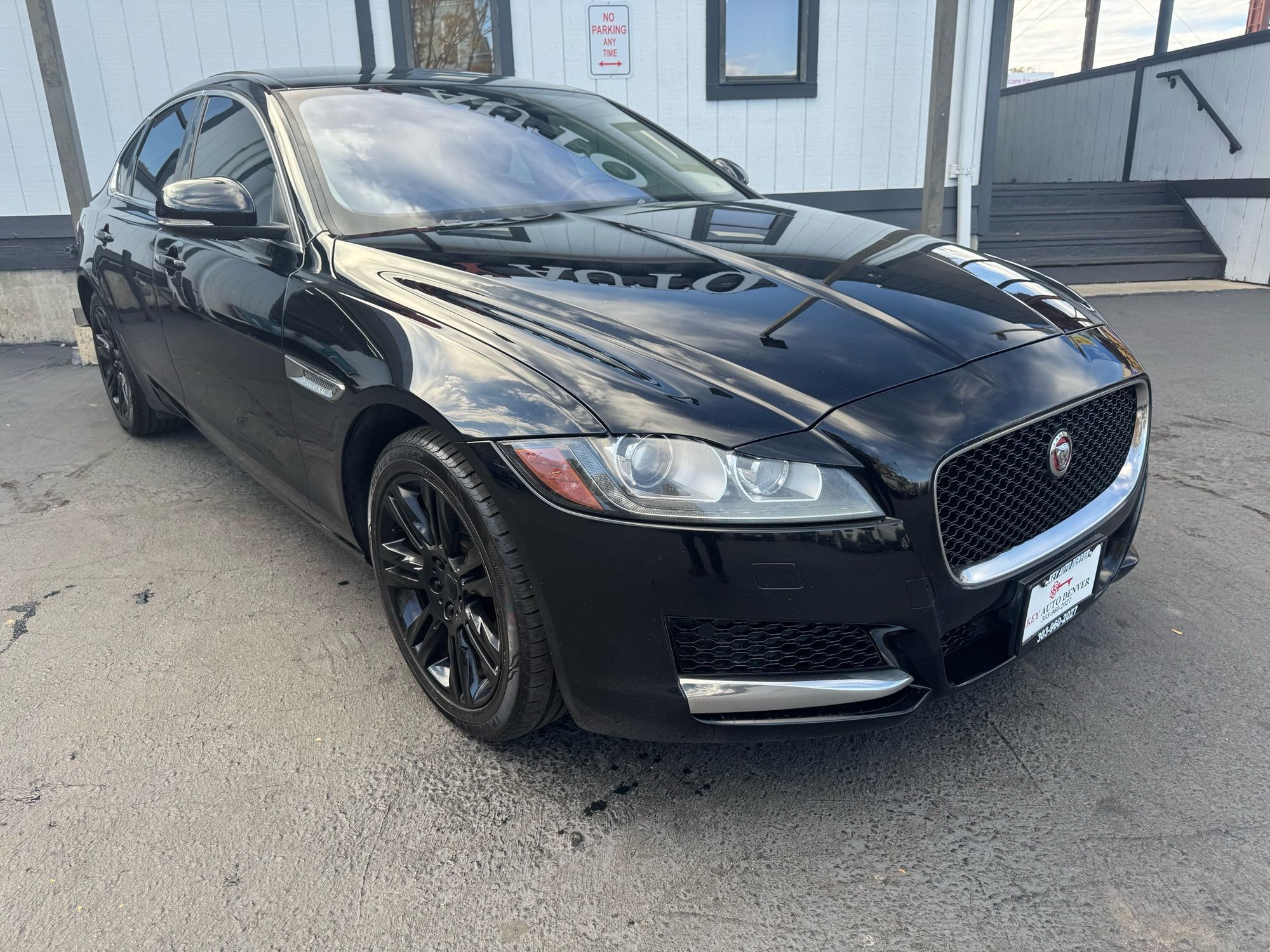 2018 Jaguar XF 35t Premium photo 4