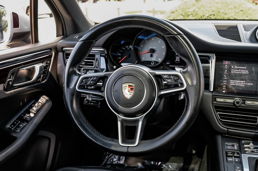 2021 Porsche Macan S - Photo 15