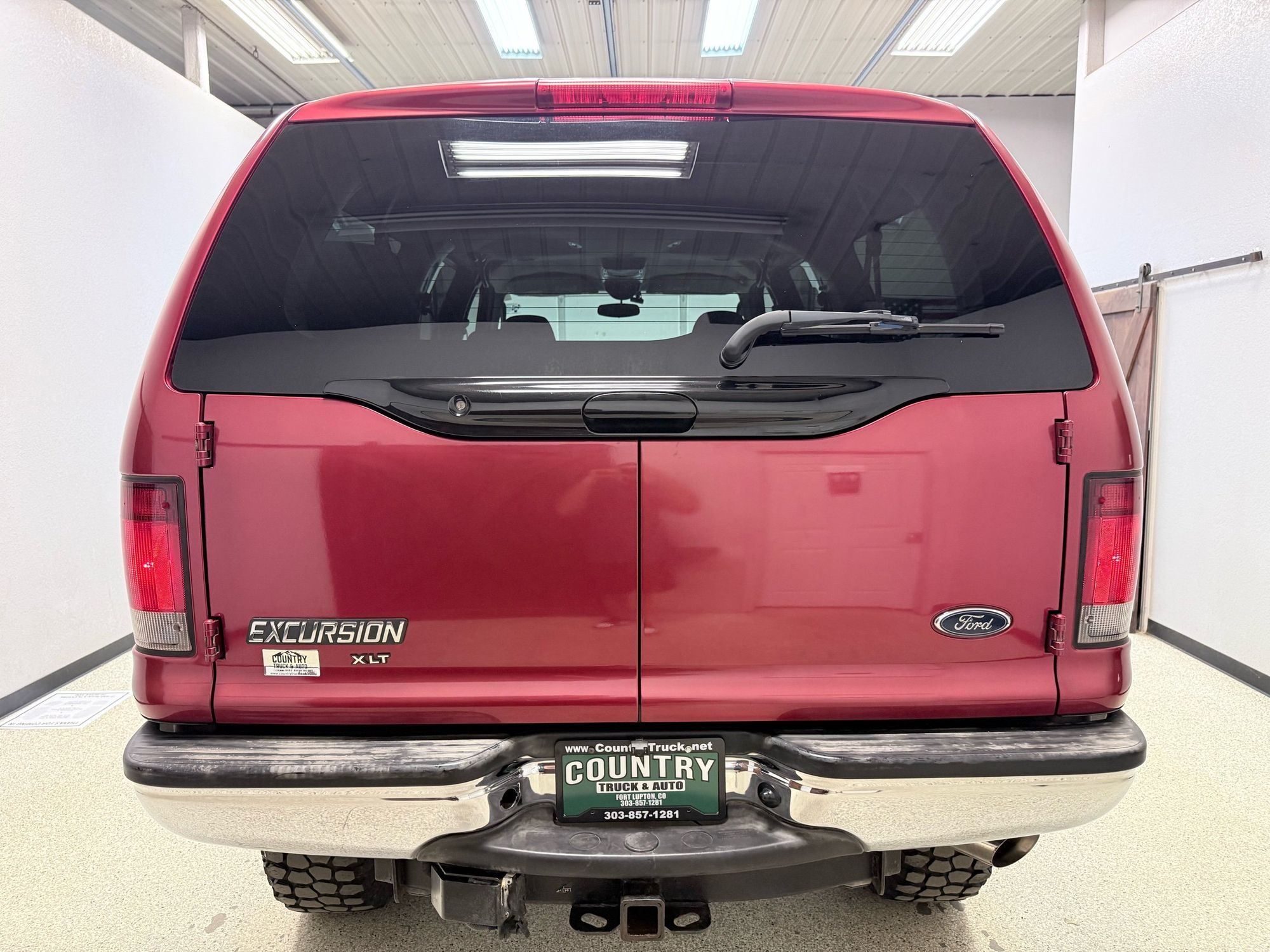 2003 Ford Excursion XLT photo 8