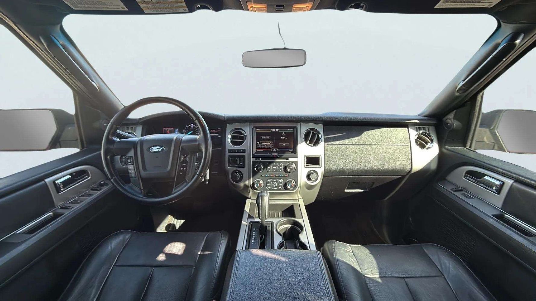 2015 Ford Expedition EL XLT photo 9
