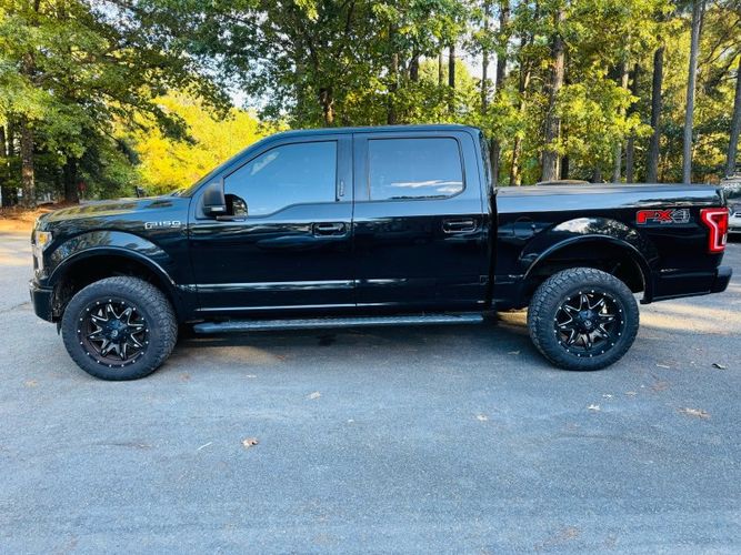 2012 Ram 1500 SLT photo 2