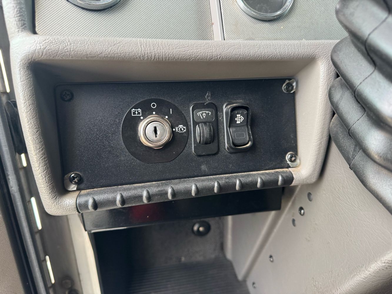 2019 Kenworth T3 Series photo 20