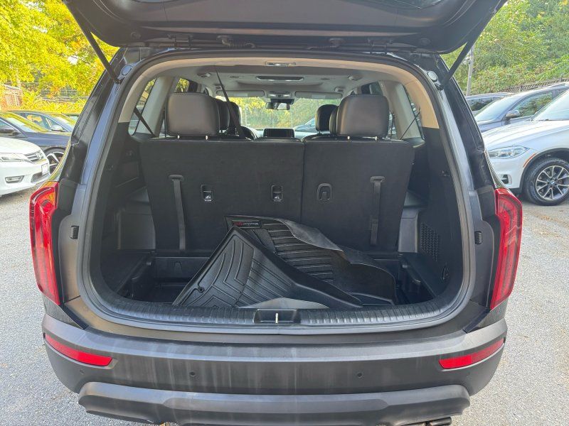 2020 Kia Telluride S photo 12