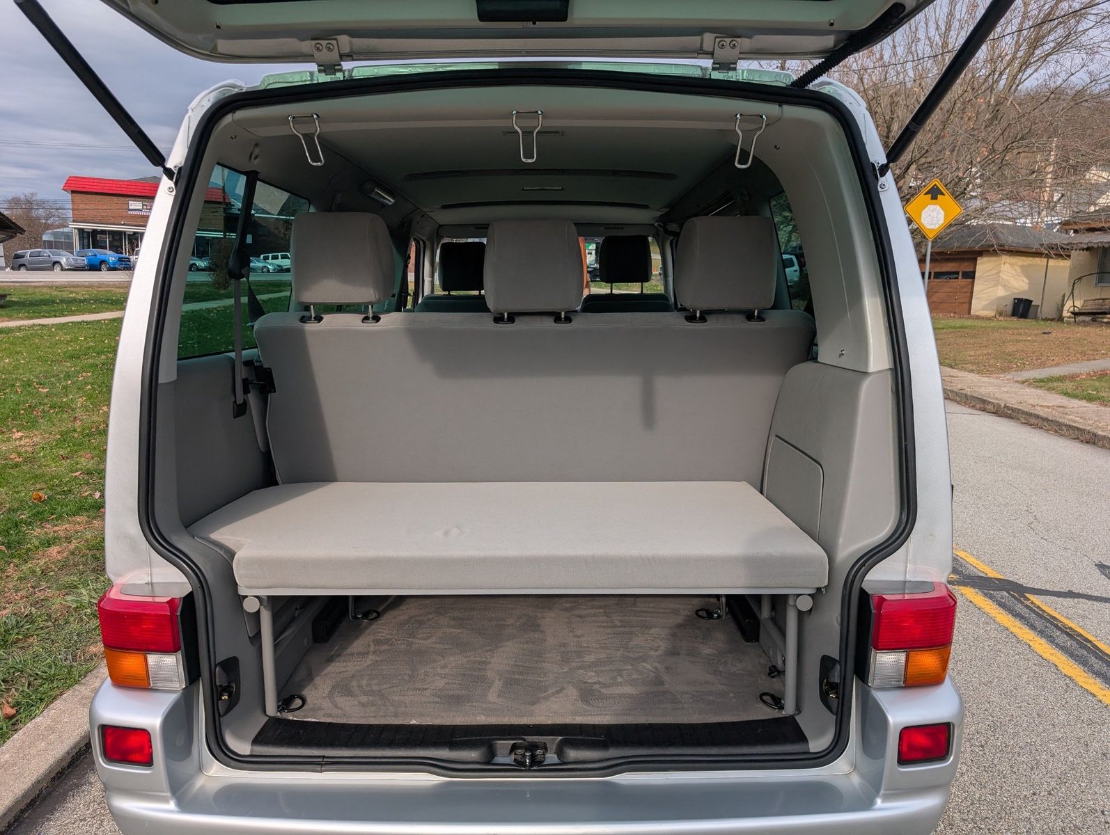 2003 Volkswagen EuroVan 117