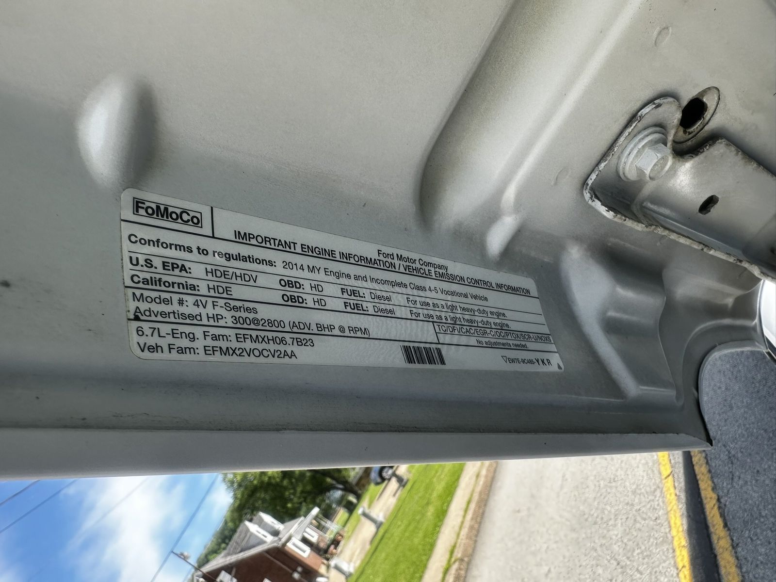 2014 Ford F-550 Chassis 33