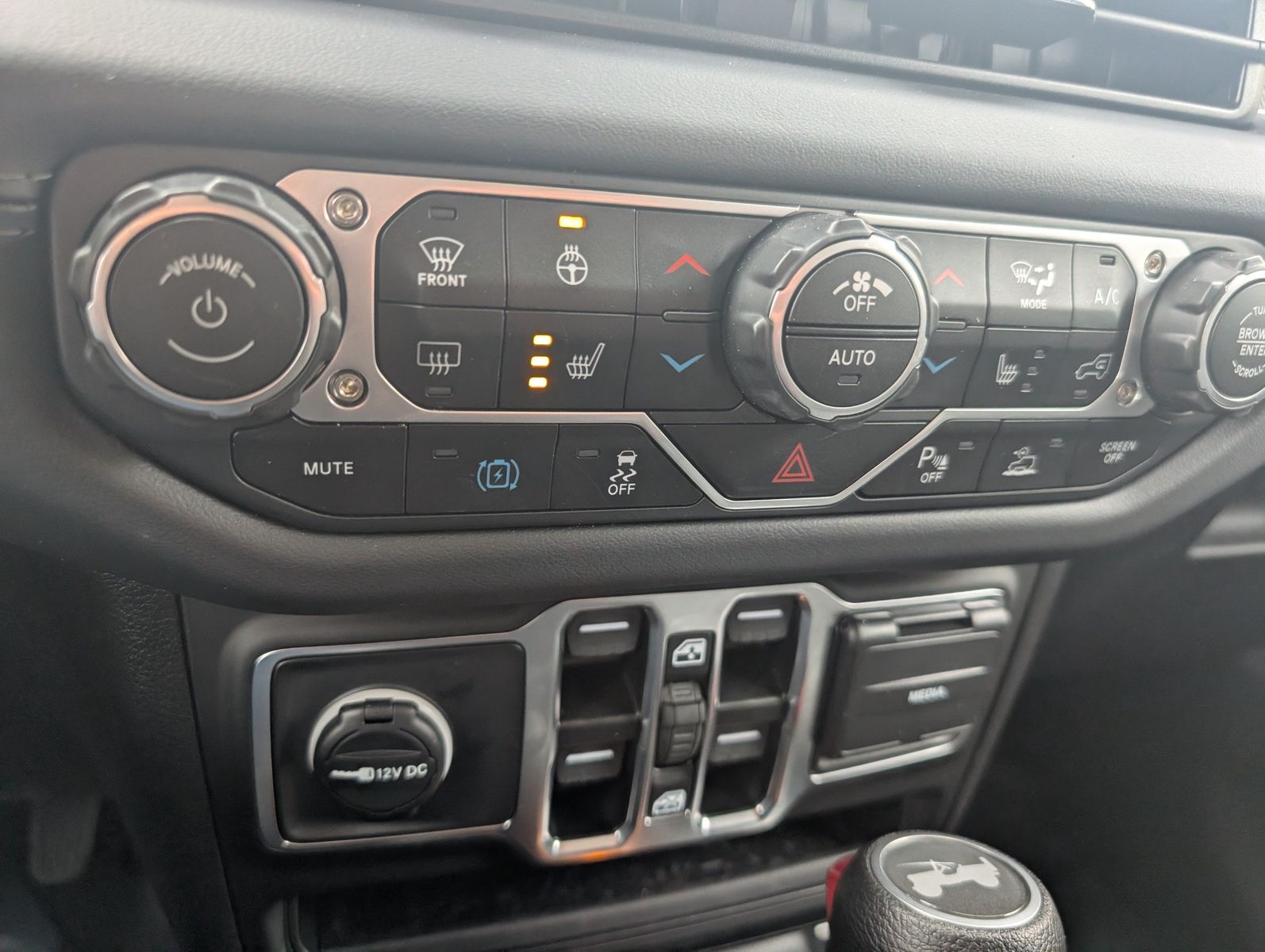 2025 Jeep Wrangler 4xe 41