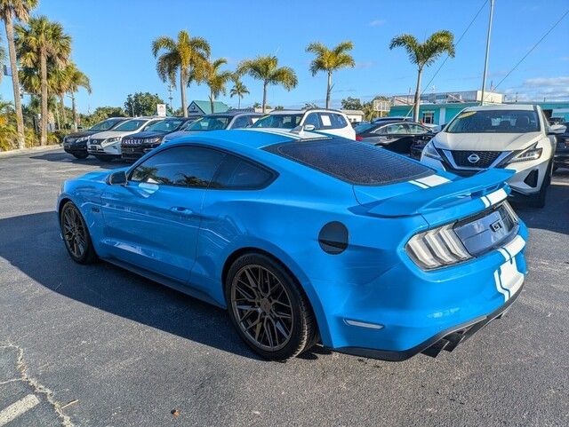 2022 Ford Mustang GT photo 3