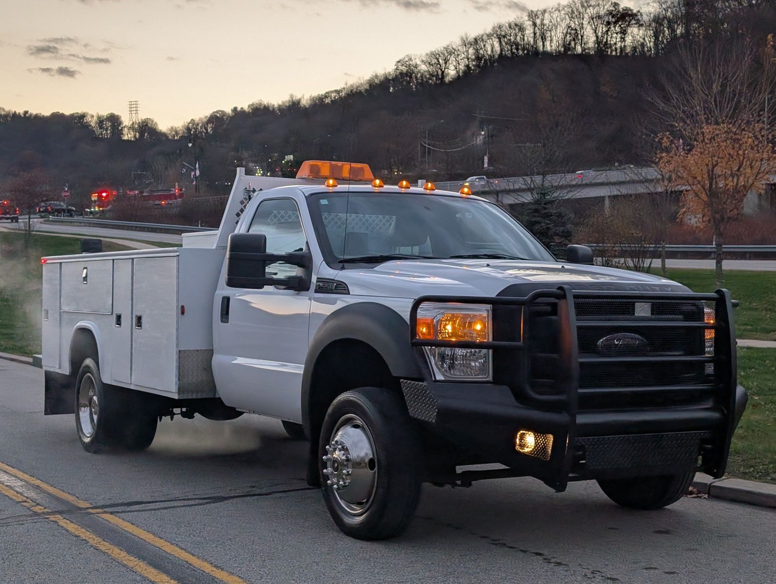 2012 Ford F-550 Super Duty 4