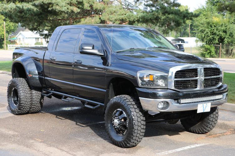 2006 Dodge Ram 2500 Laramie | Victory Motors of Colorado