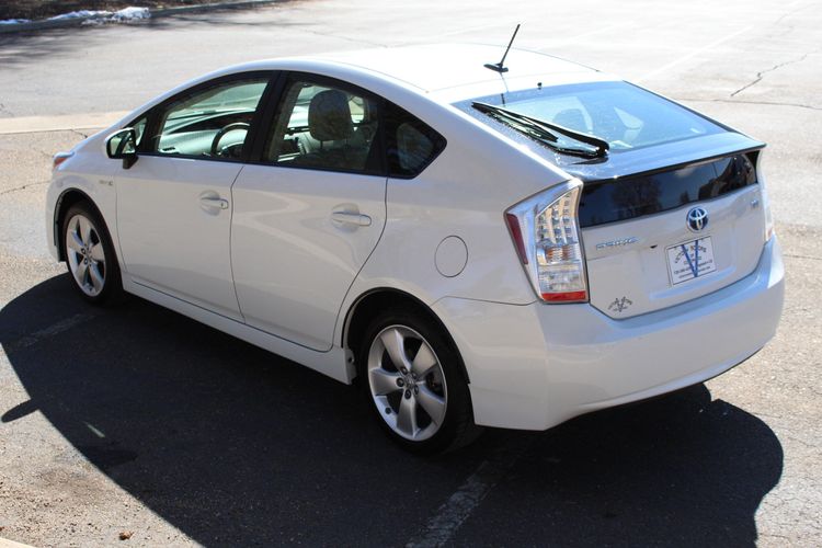 Toyota prius iv