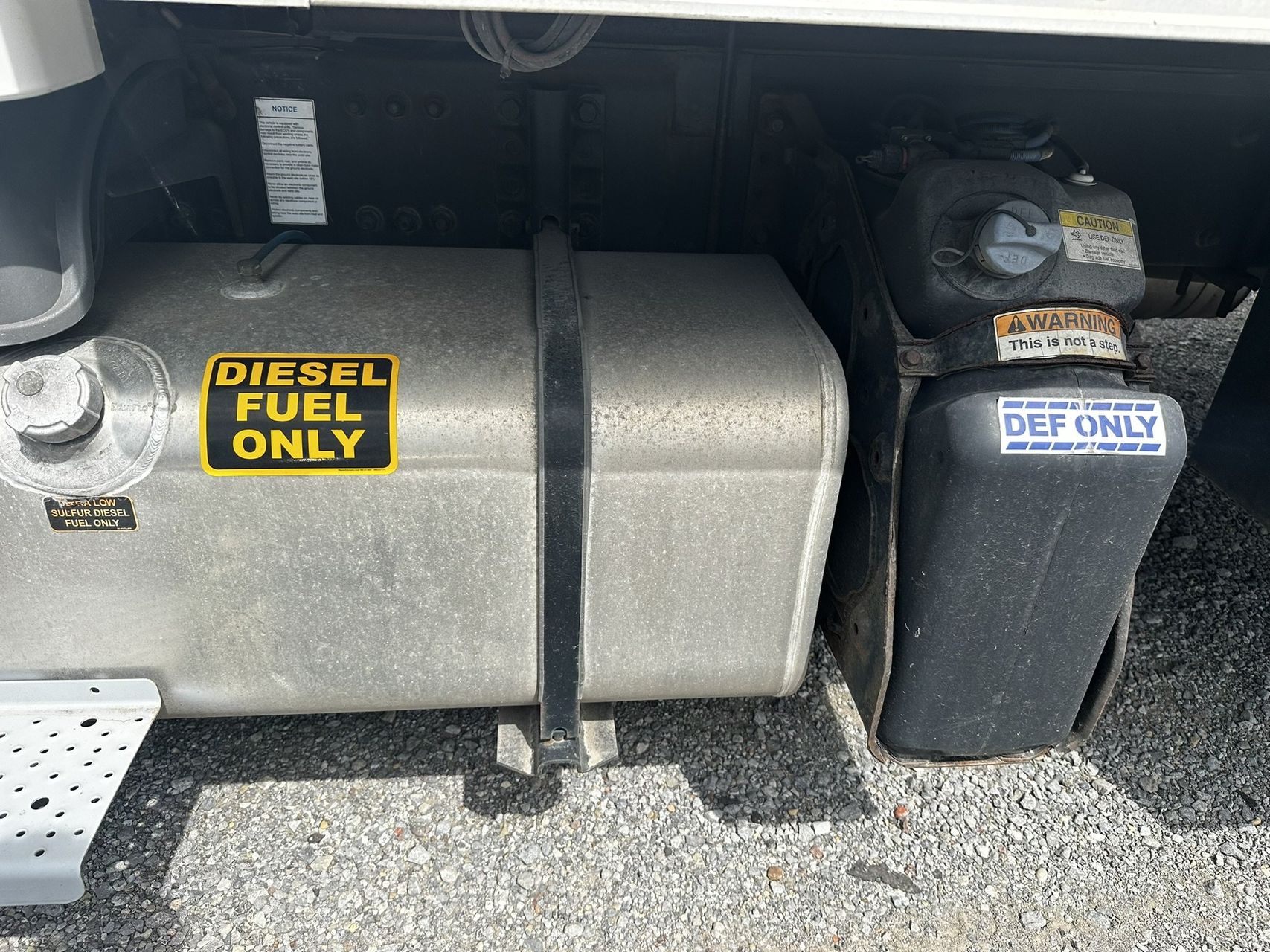 2016 Freightliner M2 106 21