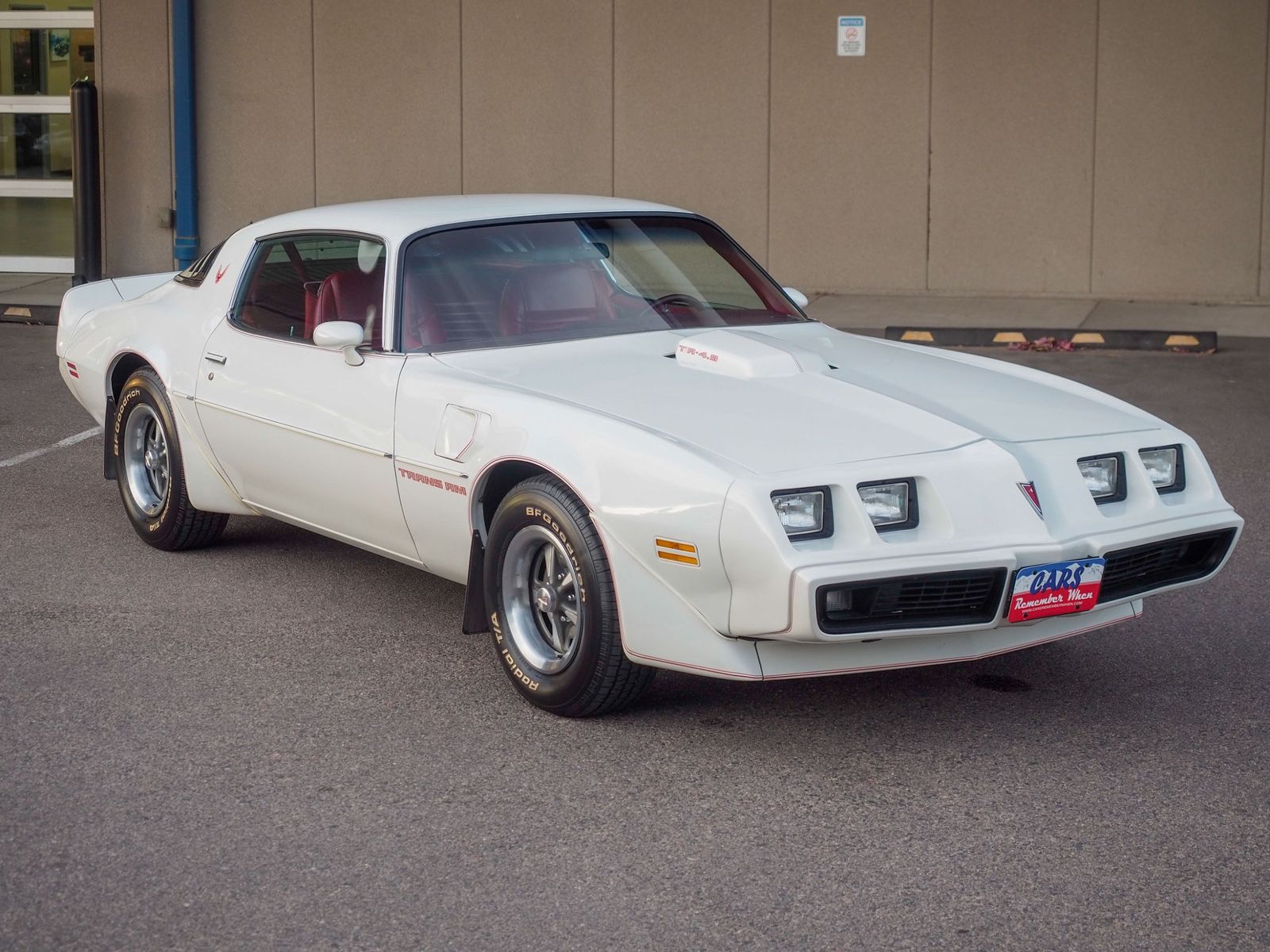 1981 Pontiac Firebird 1