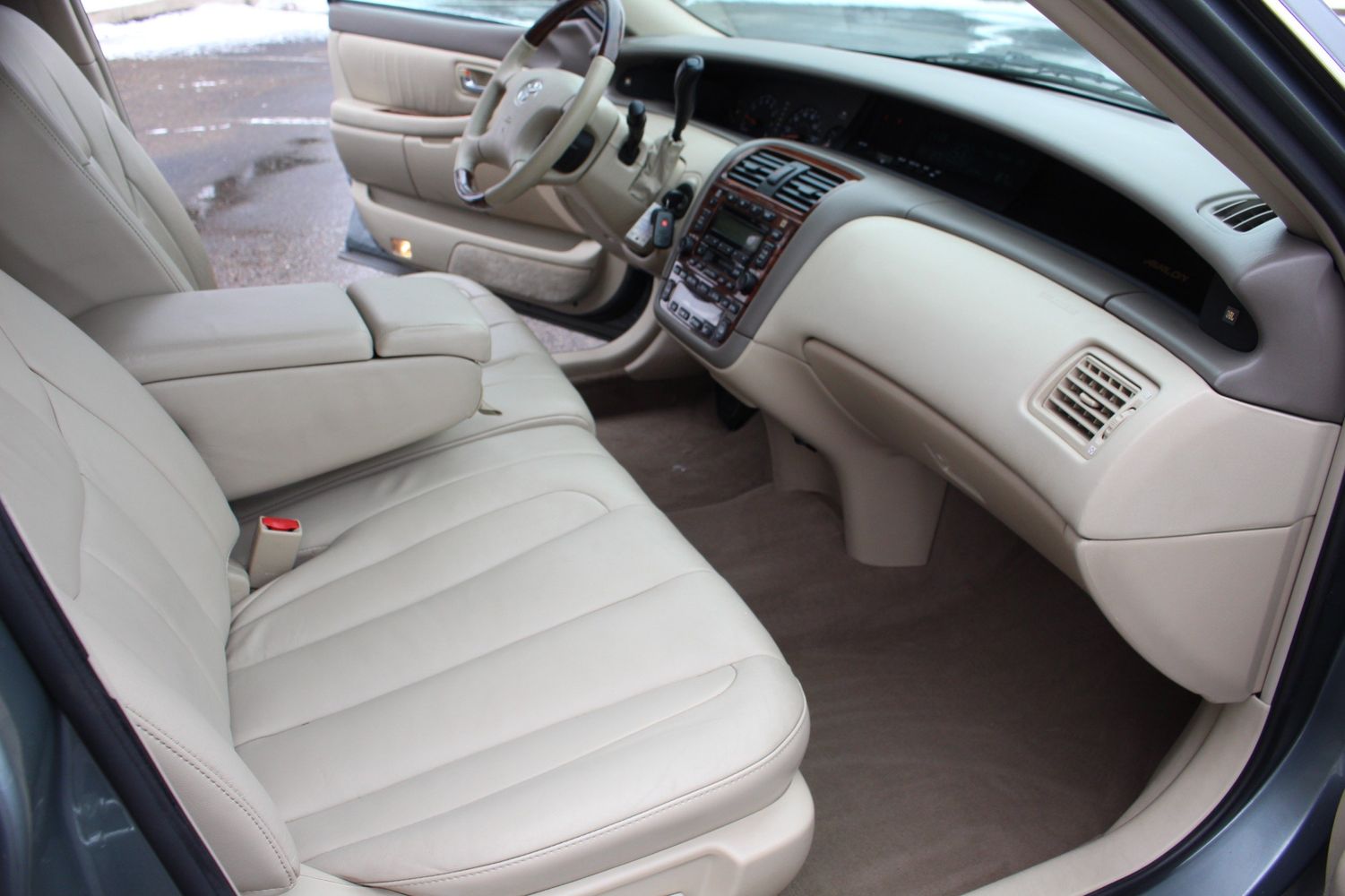 2004 Toyota Avalon XLS | Victory Motors of Colorado