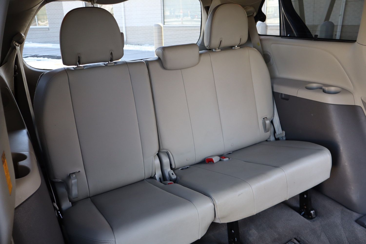 2014 Toyota Sienna Mini Passenger Van Rear Seats