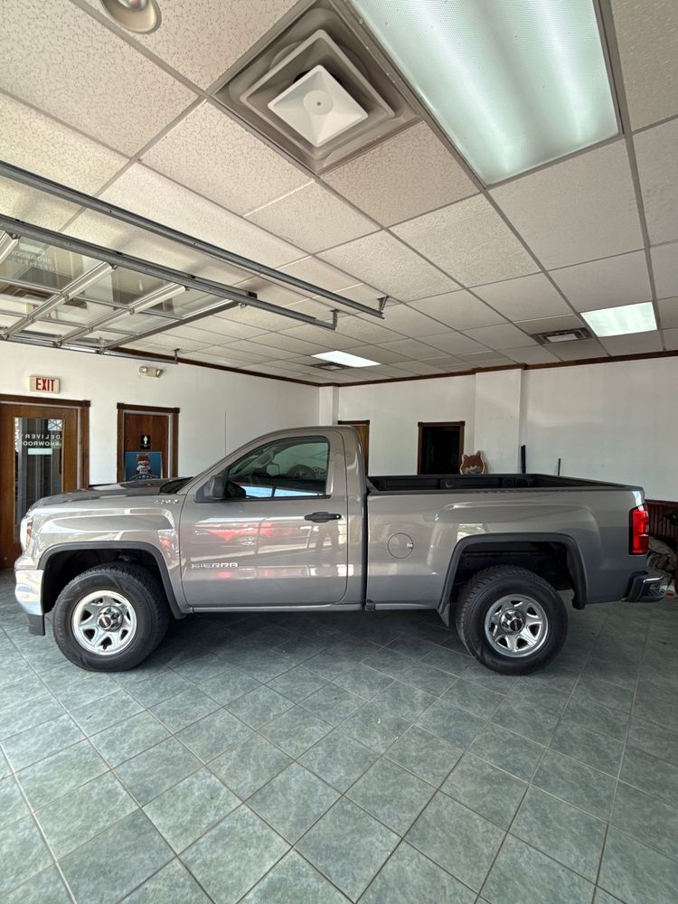 2017 Gmc Sierra 1500 Base photo 4