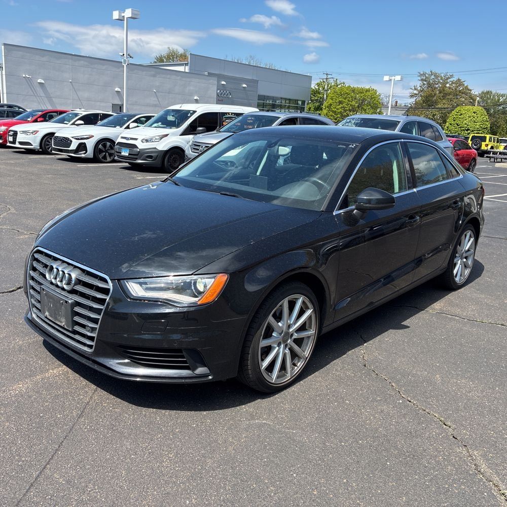 2015 Audi A3 2.0T quattro S tronic Premium Plus's photo