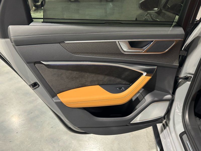 2021 Audi RS 6 Avant 4.0T quattro Avant, photo 12