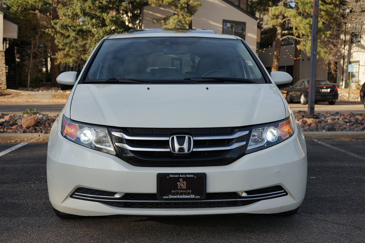 2015 Honda Odyssey EX-L photo 2
