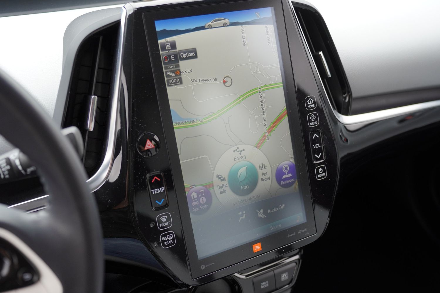2018 Toyota Prius Four Touring photo 25