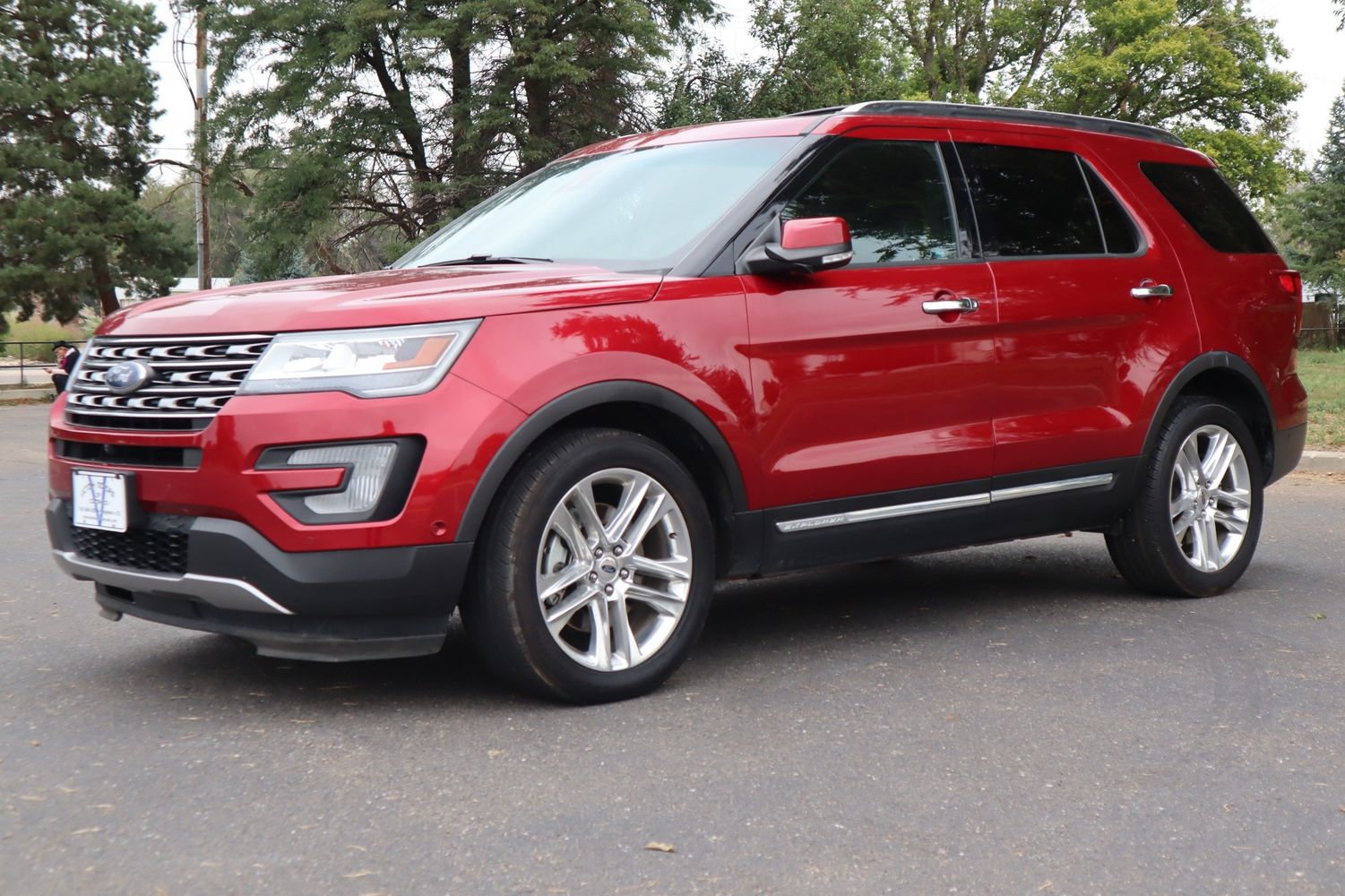 2016 Ford Explorer Limited | Victory Motors of Colorado