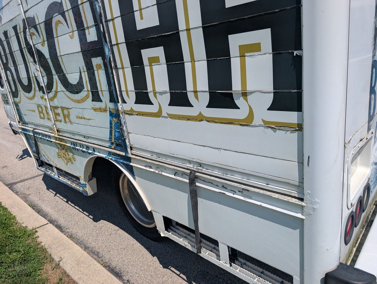 2006 Chevrolet W5500 27