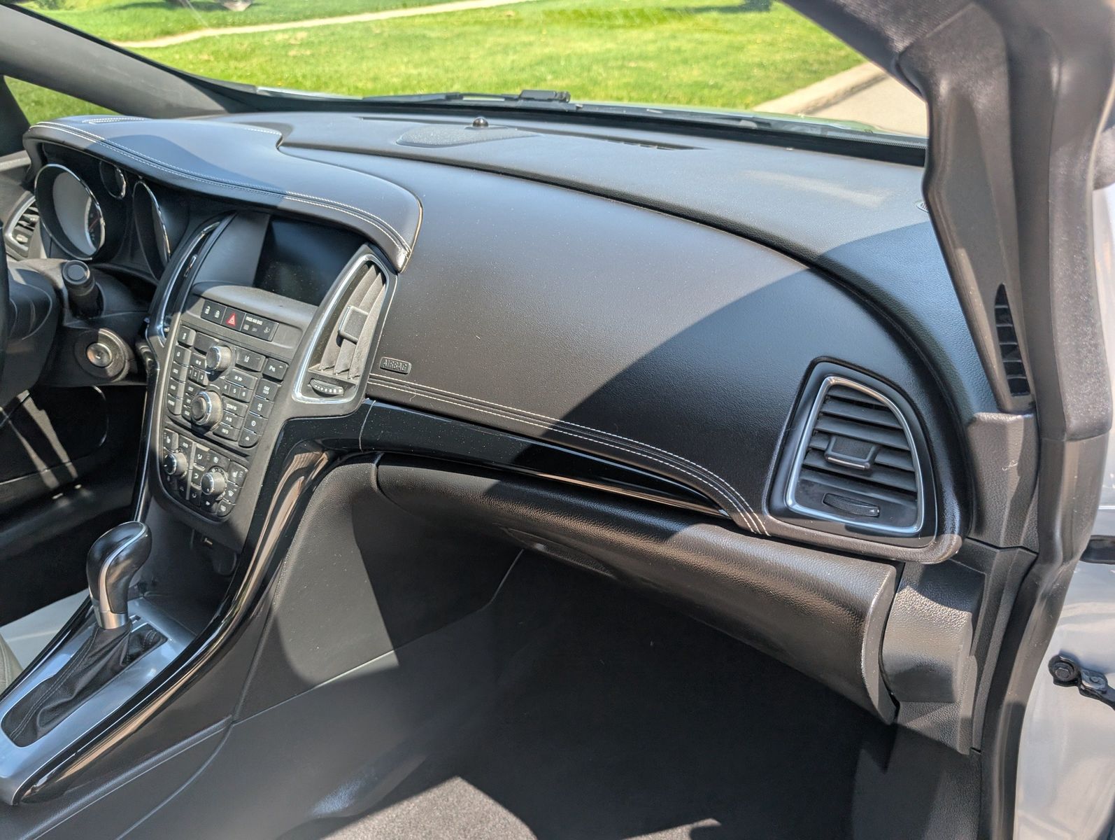 2016 Buick Cascada 74