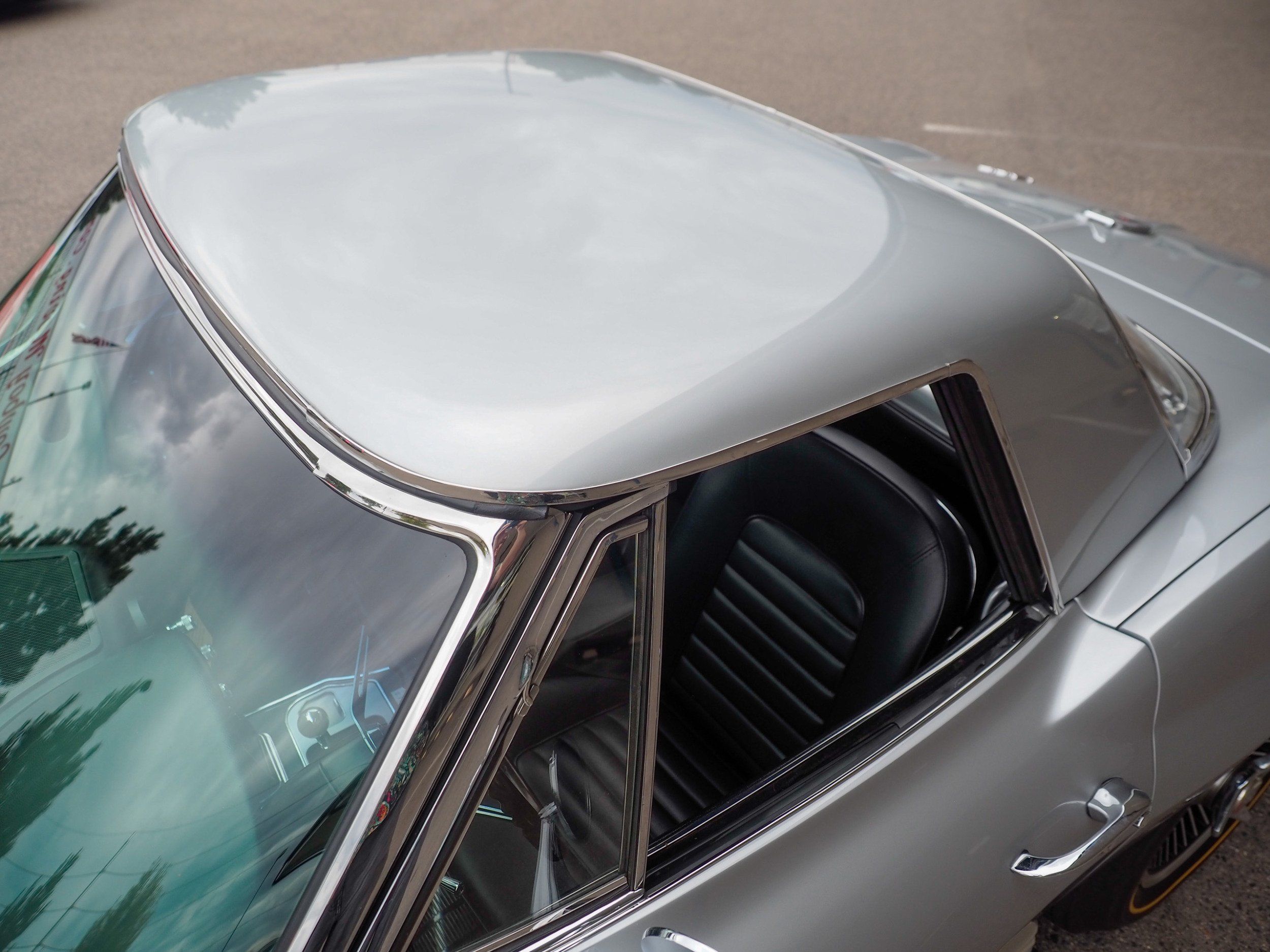 1966 Chevrolet Corvette Silver Roadster