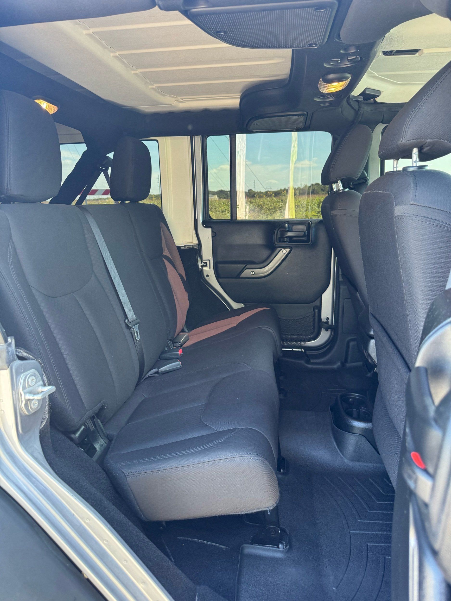 2016 Jeep Wrangler Unlimited Sport S - Photo 18