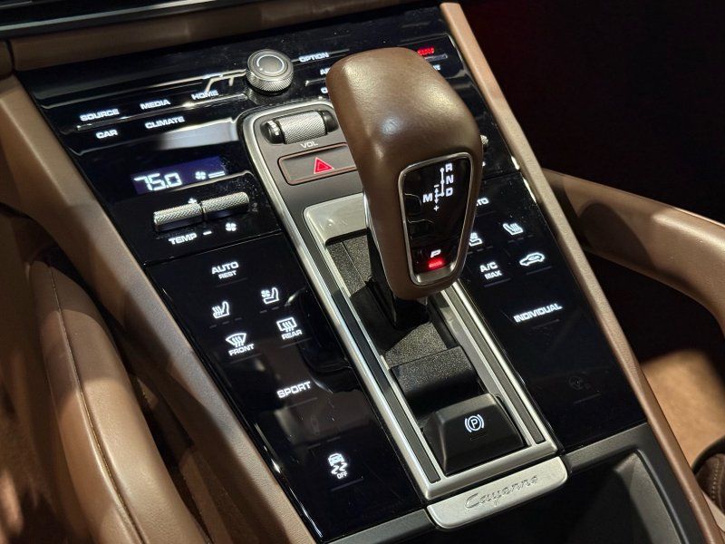 2022 Porsche Cayenne, photo 32