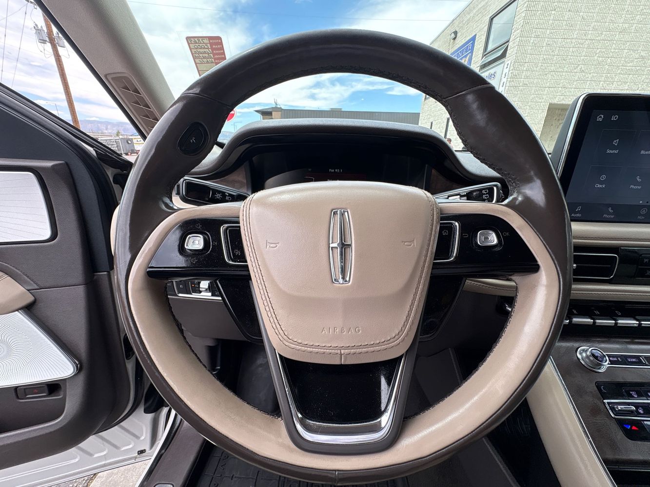 2020 Lincoln Aviator Reserve photo 17