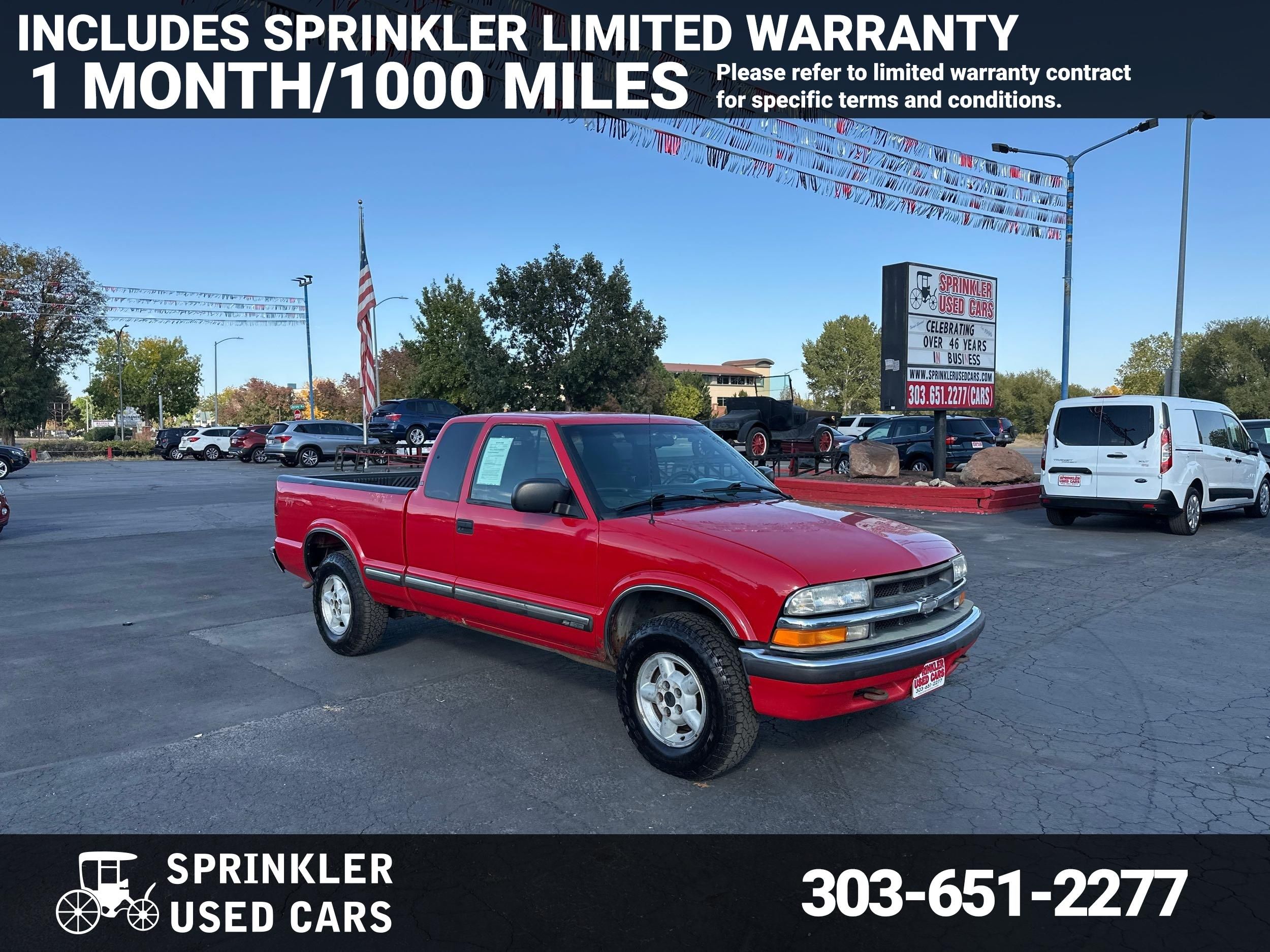 2000 Chevrolet S-10 LS