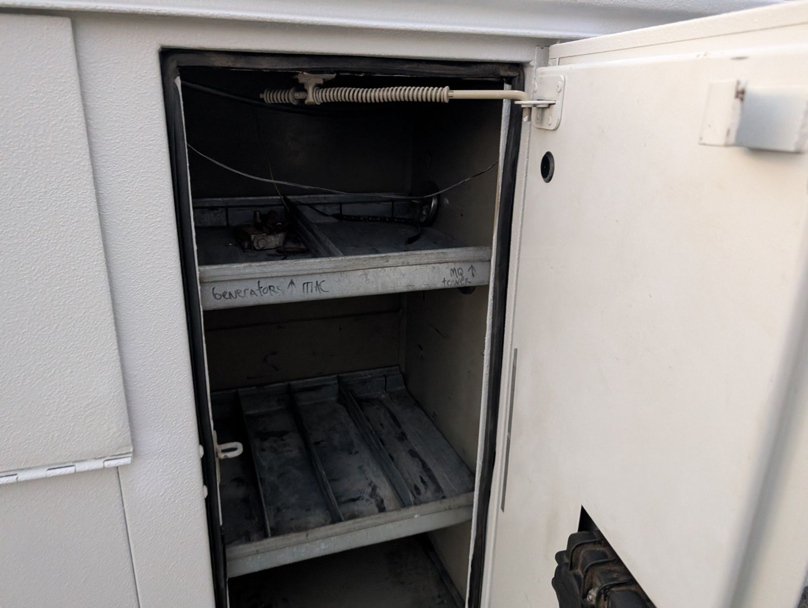 2012 Ford F-550 Super Duty 24