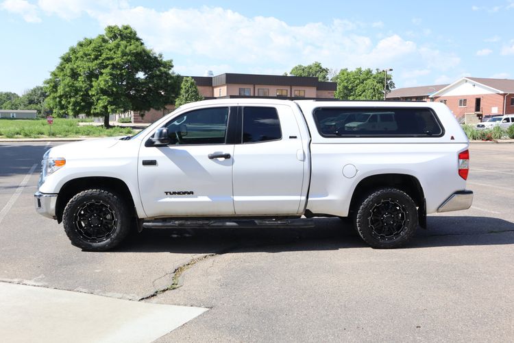 2016 Toyota Tundra SR5 | Victory Motors of Colorado