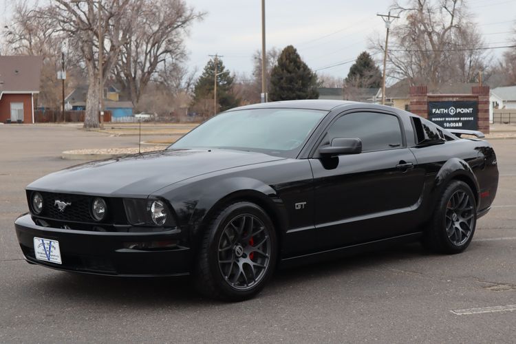 2005 Ford Mustang GT Deluxe Victory Motors of Colorado