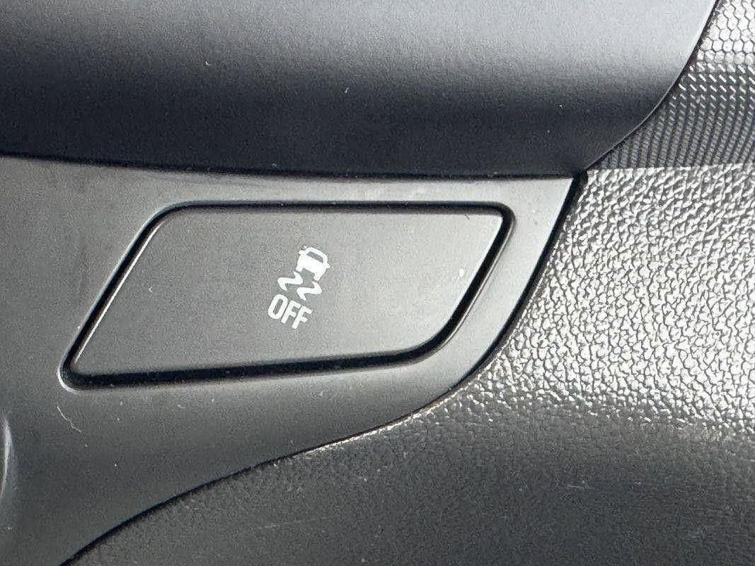 2015 Chevrolet Spark LT photo 13
