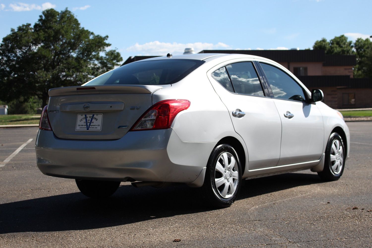Nissan Versa Sv 2014
