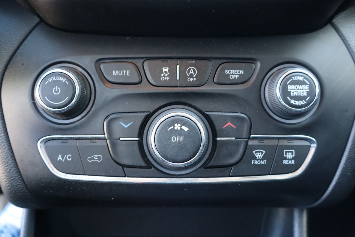 2020 Jeep Cherokee Latitude