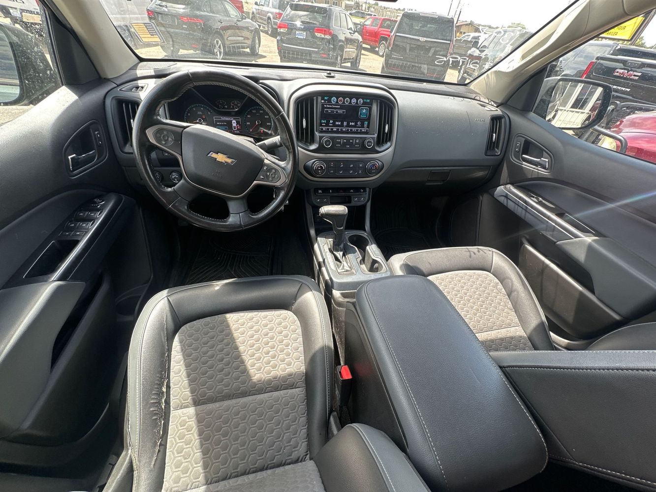 2018 Chevrolet Colorado Z71 photo 10
