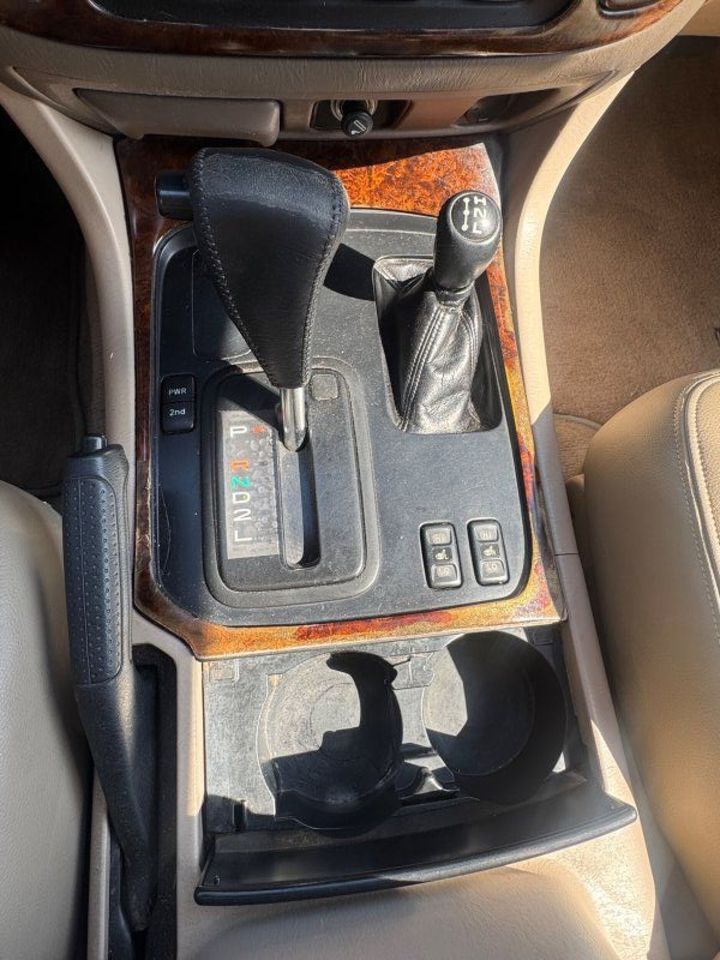 2000 Toyota Land Cruiser Base - Photo 19